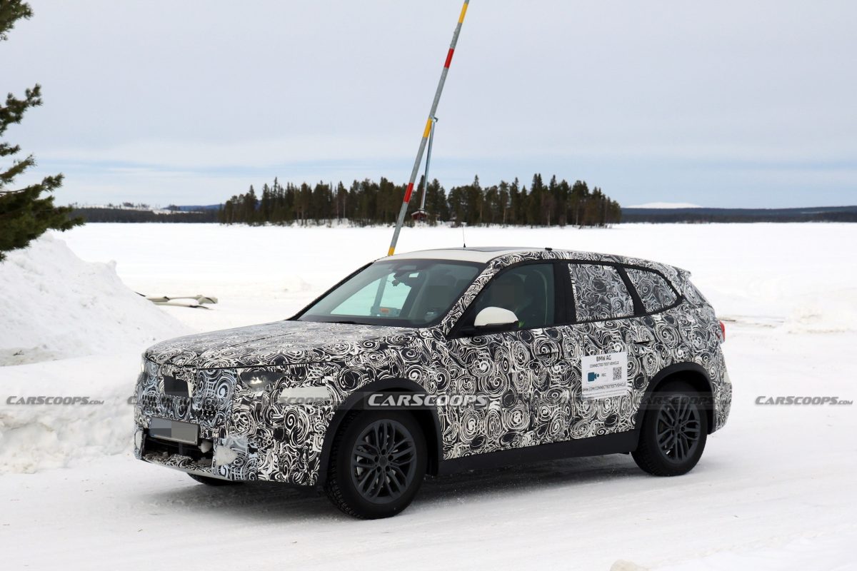 Рестайлінг BMW X1: кросовер отримав футуристичний дизайн у стилі Neue Klasse - фото 6