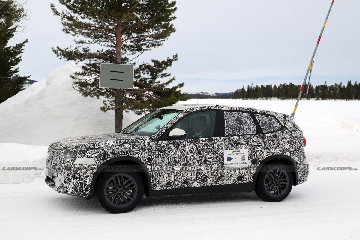 Рестайлінг BMW X1: кросовер отримав футуристичний дизайн у стилі Neue Klasse - фото 7