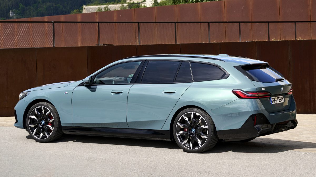 BMW кардинально змінює стратегію: майбутні електромобілі i5 та i7 отримають власну платформу - фото 3