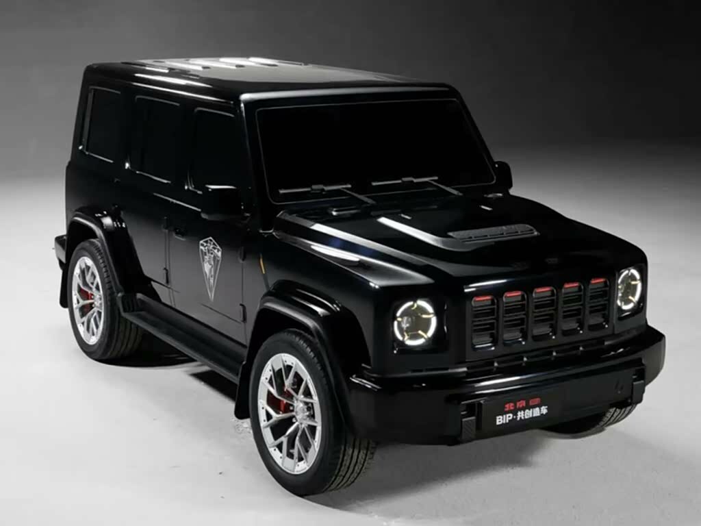 Китайський мікс Mercedes G-Class та Jeep Wrangler: розсекречено новий позашляховик BAIC BJ81 - фото 2