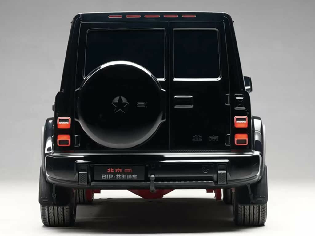 Китайський мікс Mercedes G-Class та Jeep Wrangler: розсекречено новий позашляховик BAIC BJ81 - фото 5