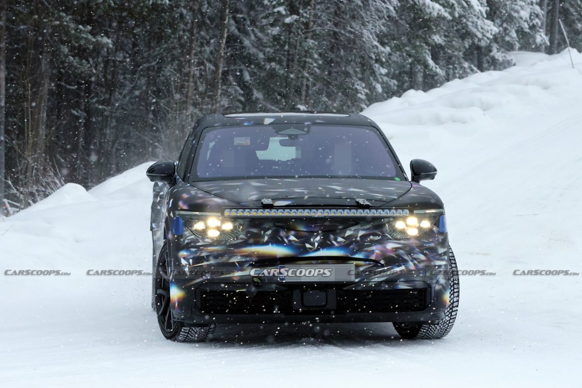 Bentley готує «молодшого брата» Bentayga: новий електричний кросовер помітили на зимових тестах - фото 4