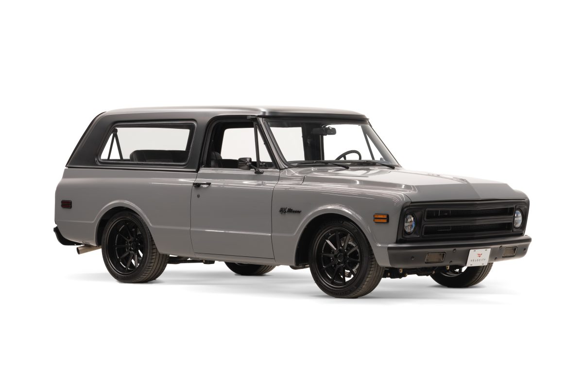 Нове життя легенди: представлено ефектний рестомод Chevrolet K5 Blazer 1972 року - фото 6