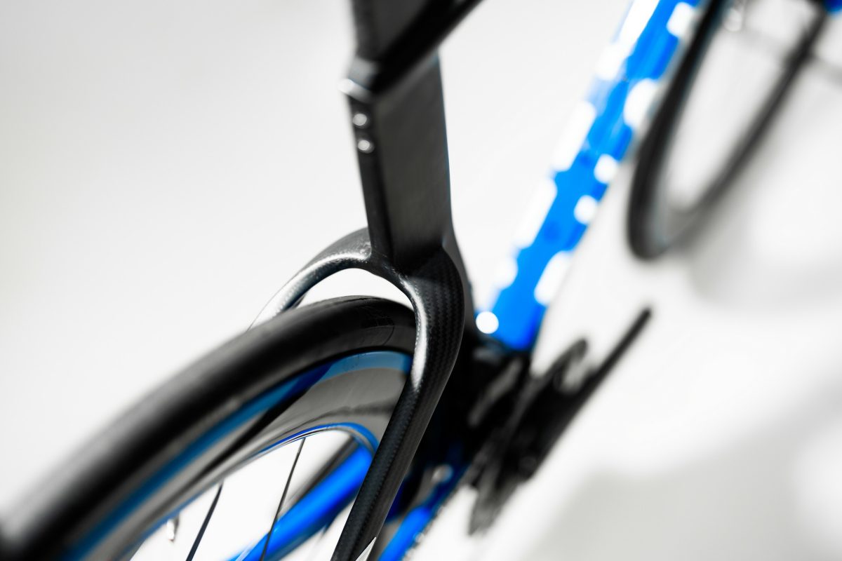 Bugatti представила ексклюзивний карбоновий велосипед, який коштує дорожче за Toyota Corolla - фото 6