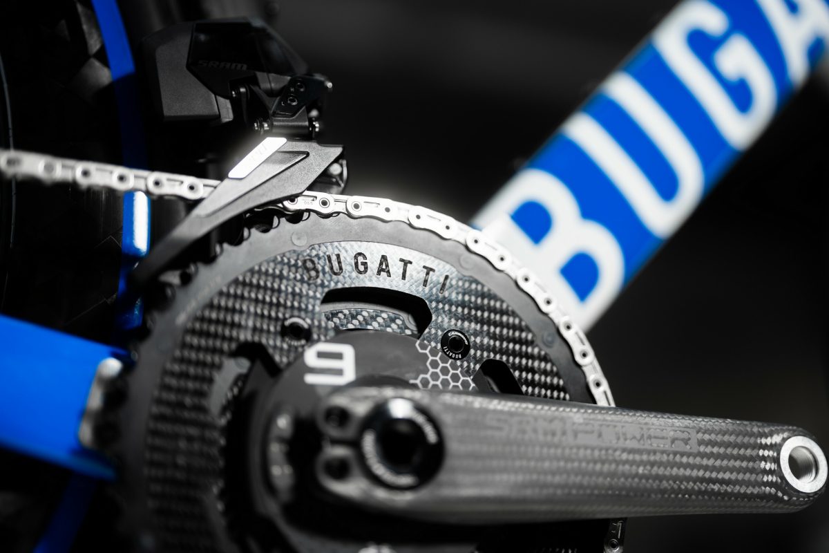Bugatti представила ексклюзивний карбоновий велосипед, який коштує дорожче за Toyota Corolla - фото 7