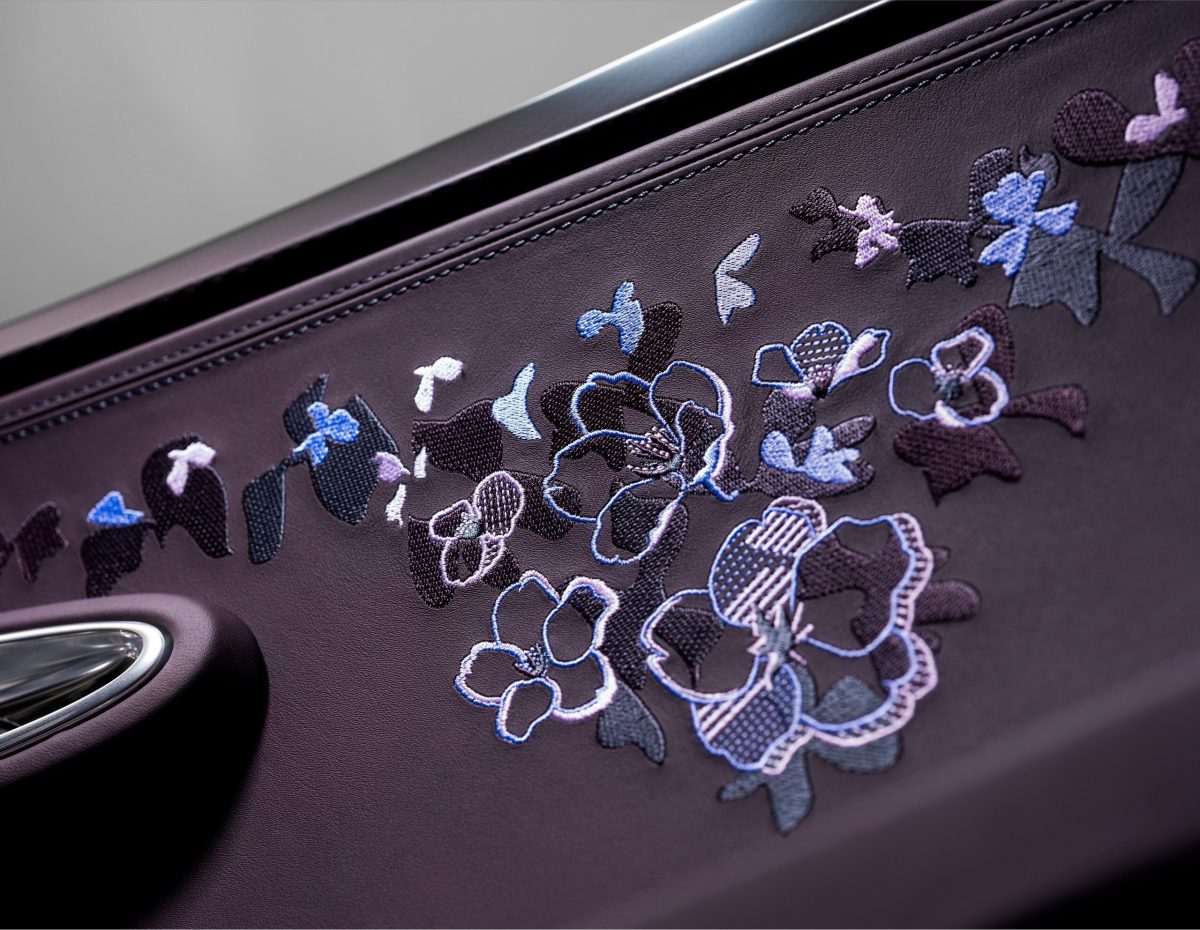 Останній W16: Bugatti створили унікальний лавандовий гіперкар Mistral «Caroline» - фото 4