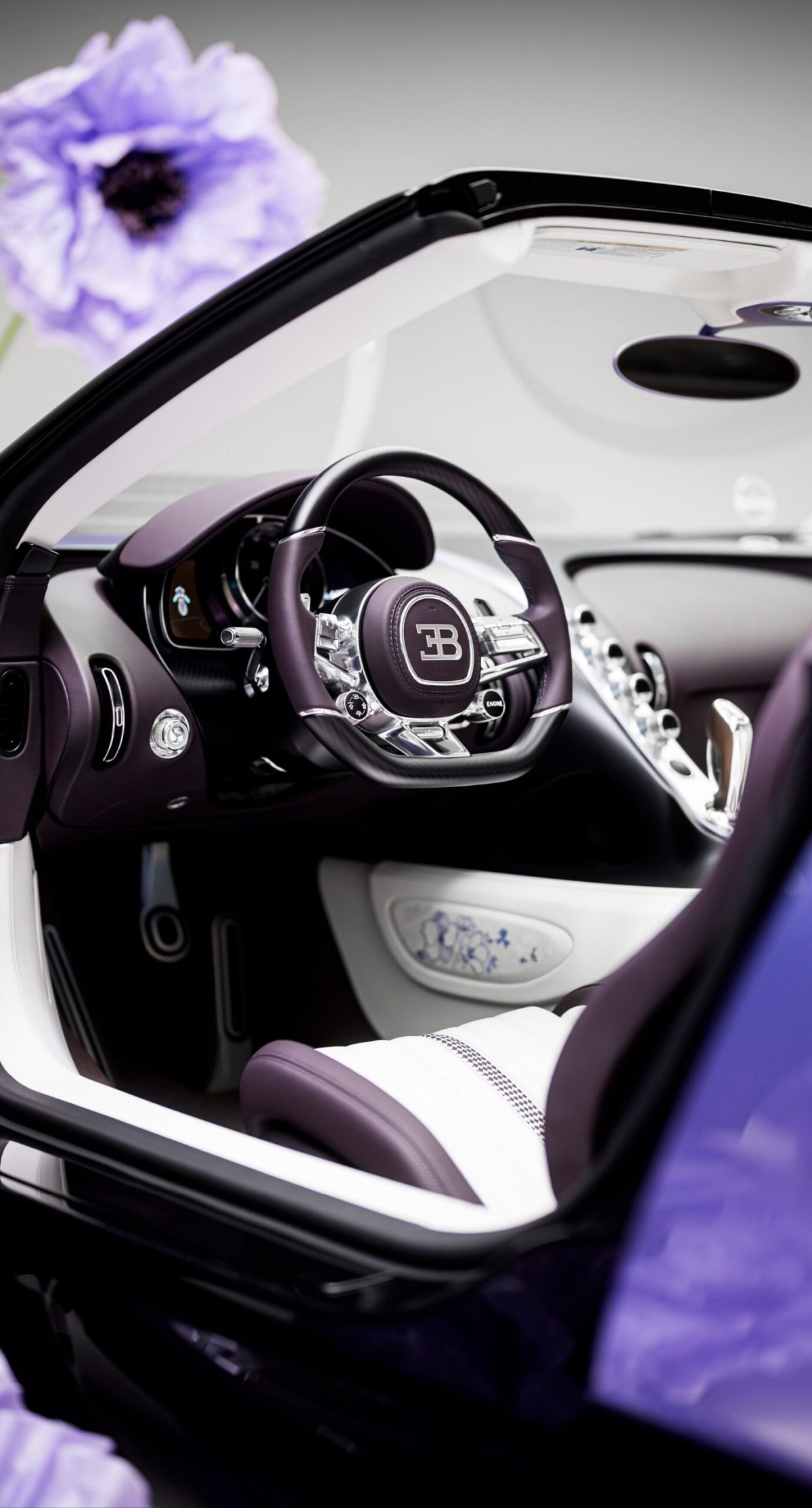 Останній W16: Bugatti створили унікальний лавандовий гіперкар Mistral «Caroline» - фото 1