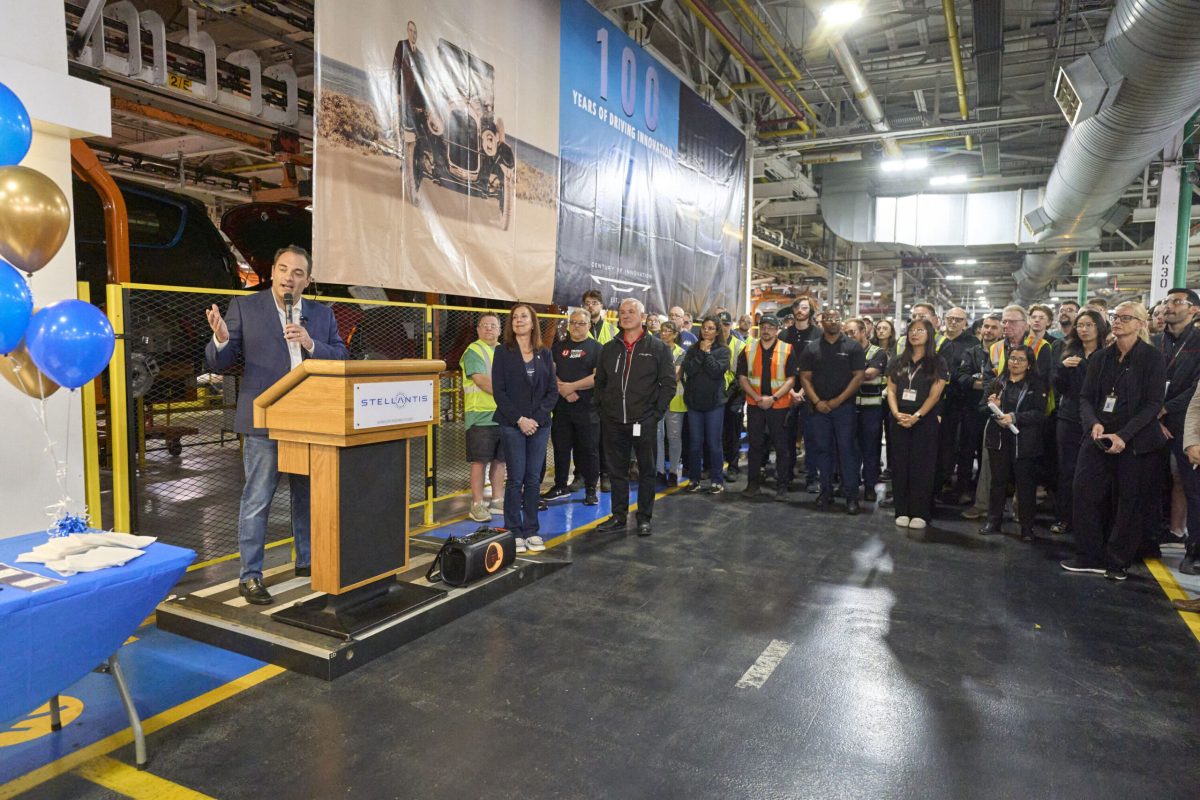 Скандал у Stellantis: робітники залишилися без премій, керівництво отримає бонуси попри мільярдні збитки - фото 1