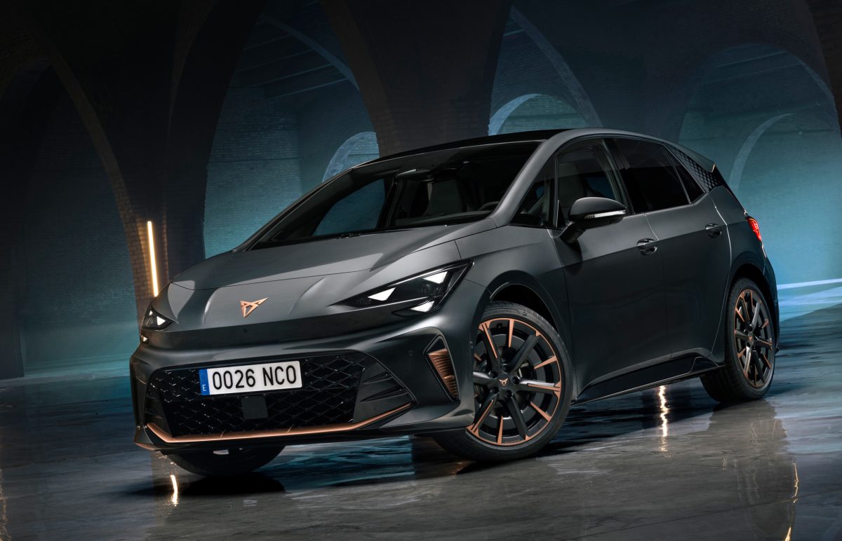 Офіційно представлено оновлений Cupra Born: більше агресії в дизайні та виправлення помилок ергономіки - фото 2