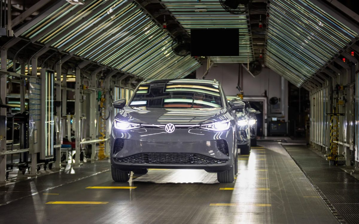 Звільнення через табельну зброю: працівник Volkswagen подав позов проти компанії на $500 000 - фото 2