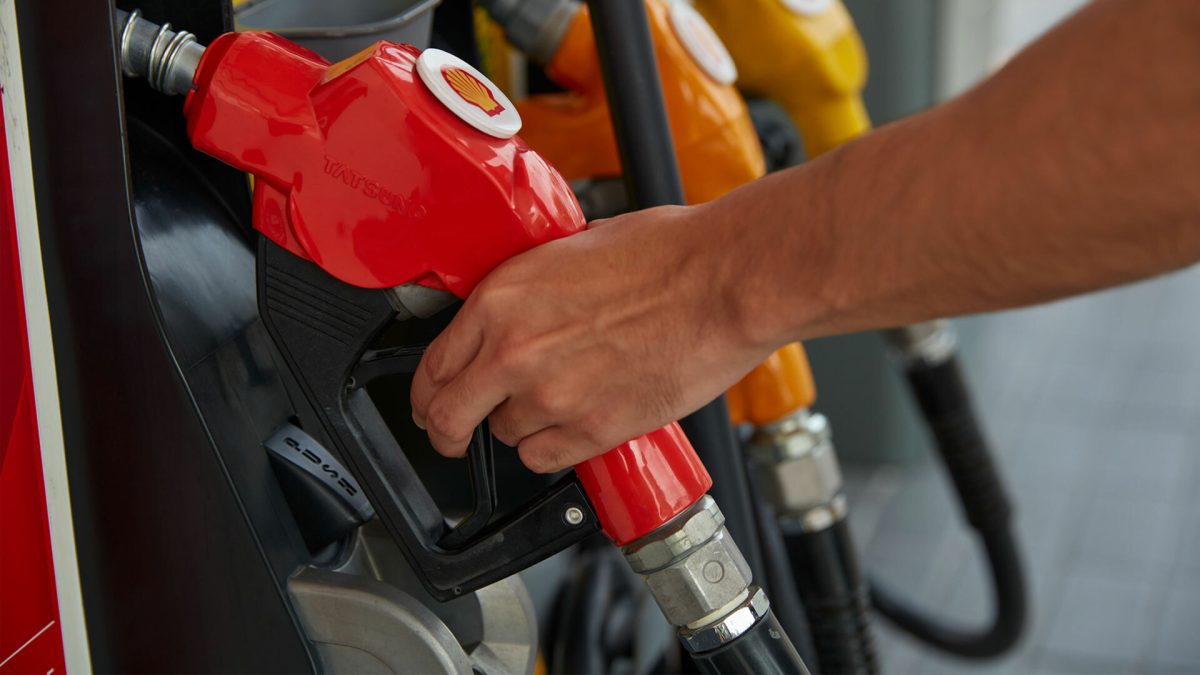 Ціни на нафту б'ють рекорди: чому електромобілі стають єдиним порятунком для водіїв - фото 1