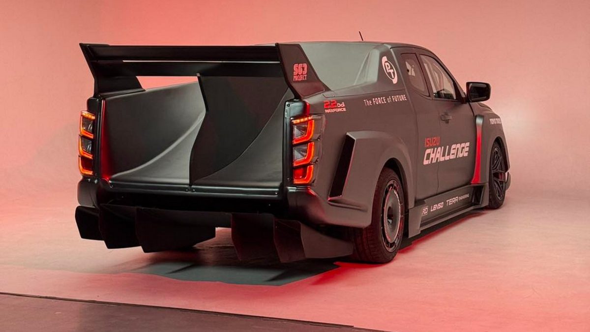 Екстремальний пікап для треку: Isuzu представила гоночний D-Max потужністю 281 к.с. - фото 8