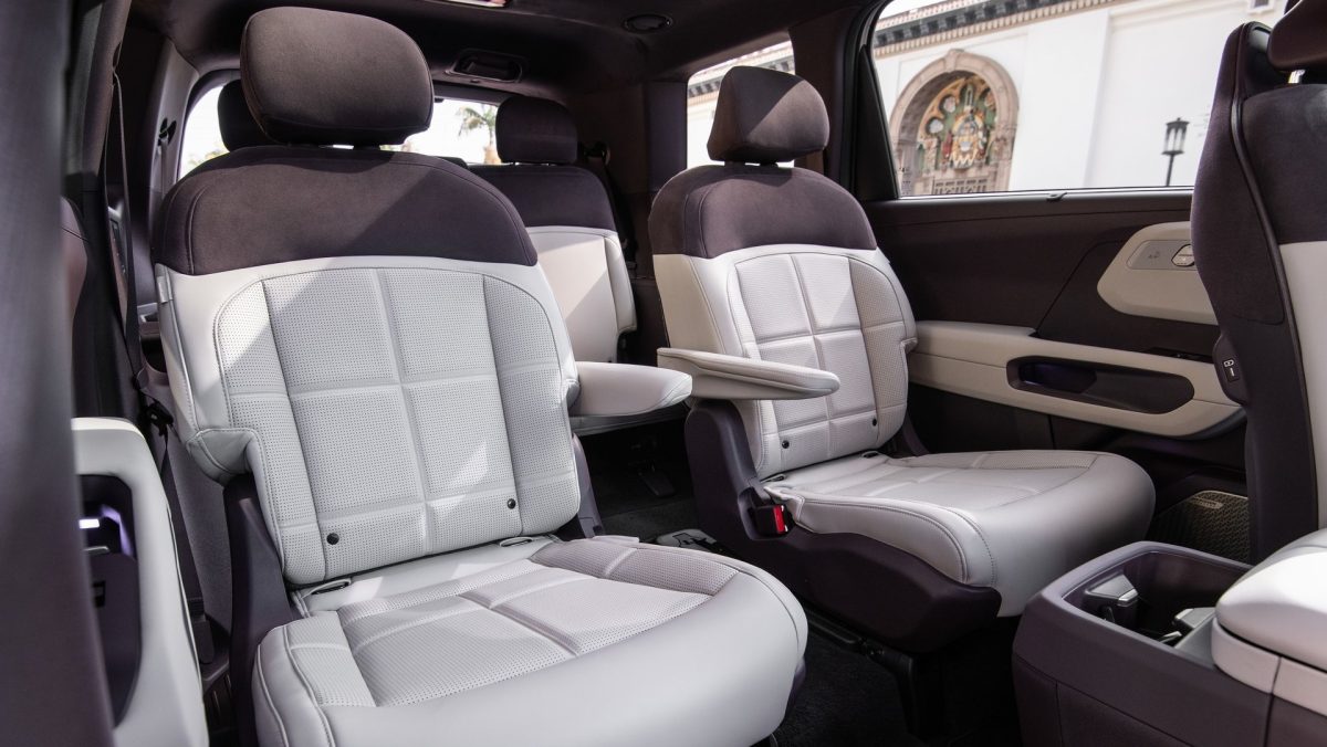 Небезпечні задні сидіння: після трагічного випадку відклик розширюють на нові Kia Telluride 2027 року - фото 1