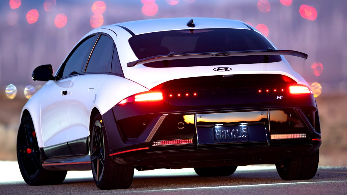 Японія завдає удару по BYD: уряд різко скоротив субсидії на китайські електромобілі - фото 2