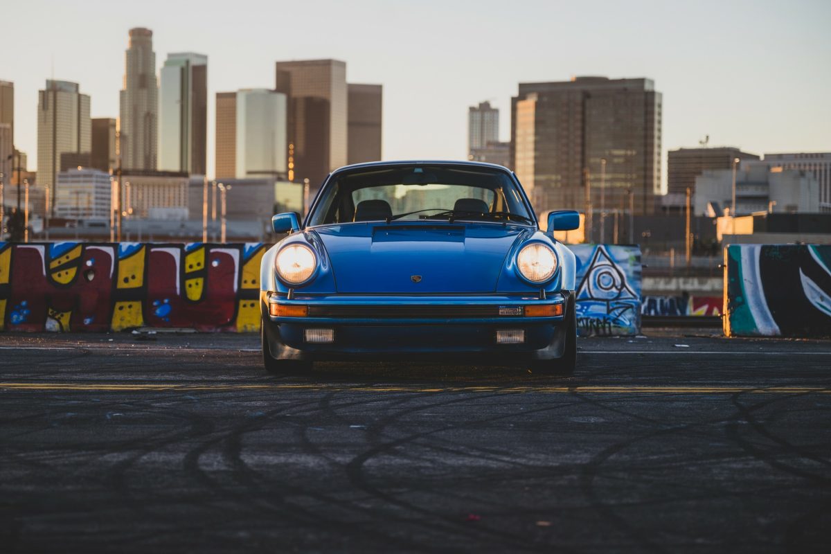 Легендарний Магнус Вокер виставляє на аукціон свою унікальну колекцію Porsche - фото 4