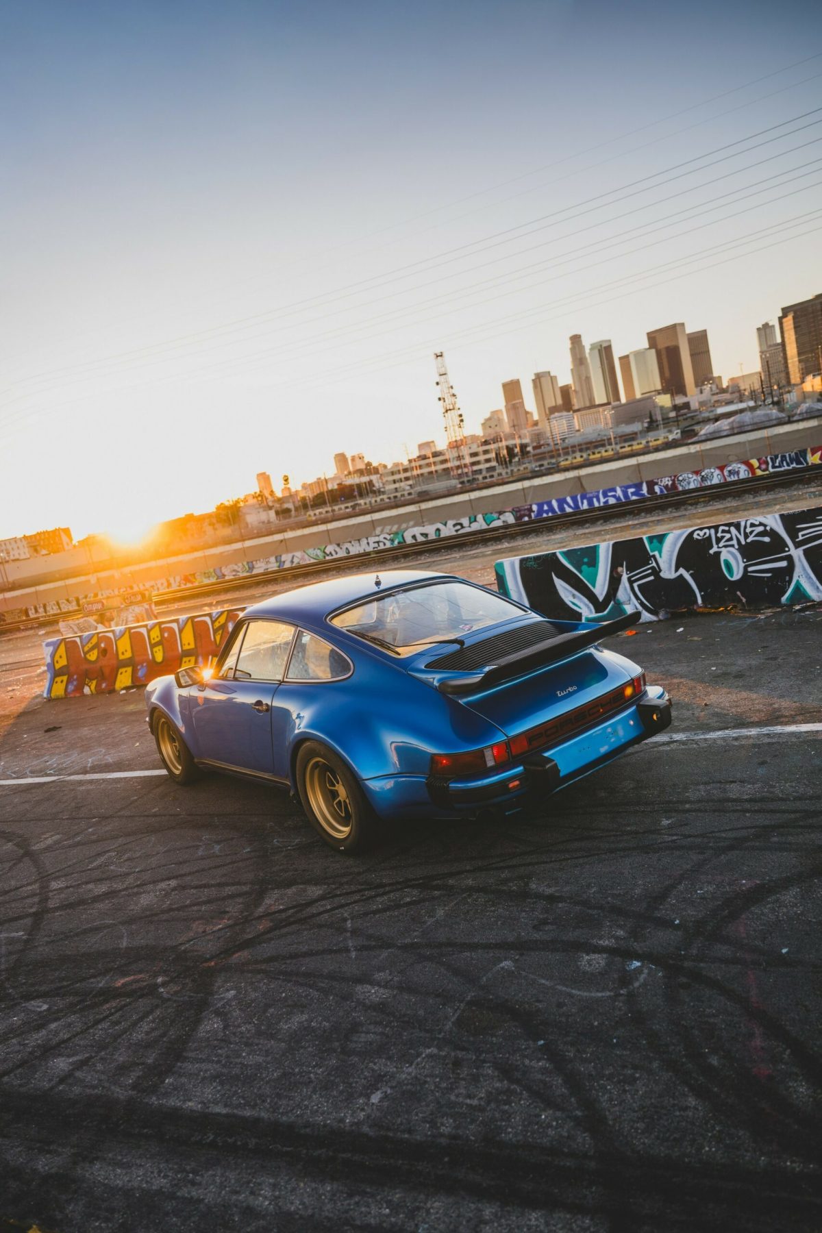 Легендарний Магнус Вокер виставляє на аукціон свою унікальну колекцію Porsche - фото 5