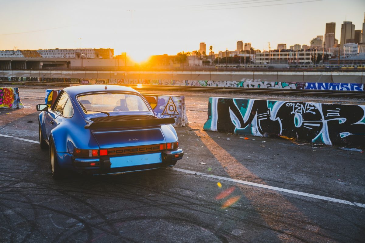 Легендарний Магнус Вокер виставляє на аукціон свою унікальну колекцію Porsche - фото 6