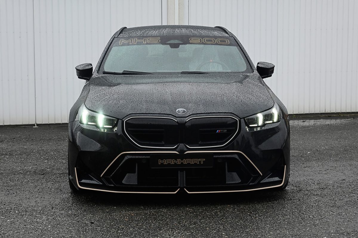 Майже 900 «конячок»: Manhart представив екстремальний пакет для BMW M5 Touring - фото 4