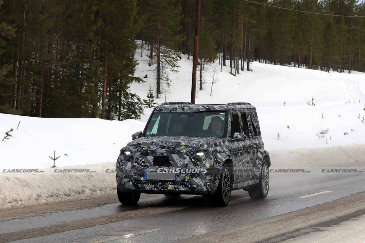 Менший, але такий же брутальний: Mercedes тестує новий «Baby G-Class» - фото 5