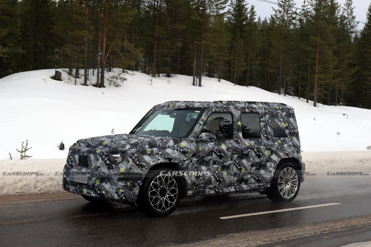 Менший, але такий же брутальний: Mercedes тестує новий «Baby G-Class» - фото 2