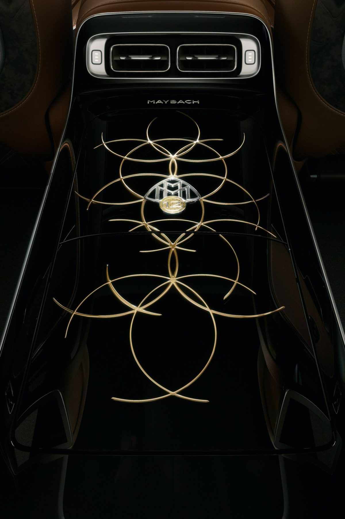 Mercedes-Benz представив надзвичайно рідкісний Maybach S680 V12 Edition: всього 50 авто на весь світ - фото 7