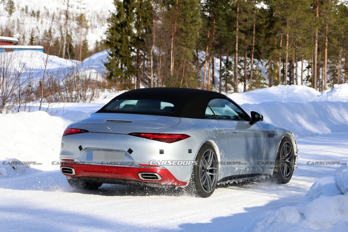 Оновлений Mercedes-Benz SL: зіркові фари, новий V8 та перші шпигунські фото - фото 1