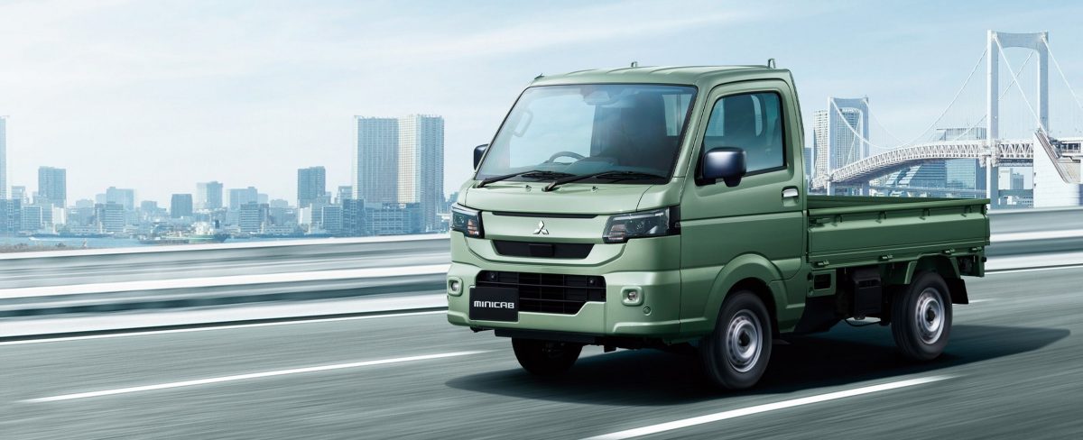 Mitsubishi представила оновлений Minicab Truck: рамний "малюк" з повним приводом за 8300 доларів - фото 3