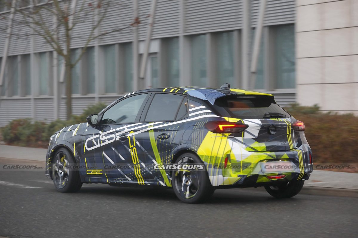 Opel готує повернення легенди: помічено новий електричний "хот-хетч" Corsa GSE - фото 5