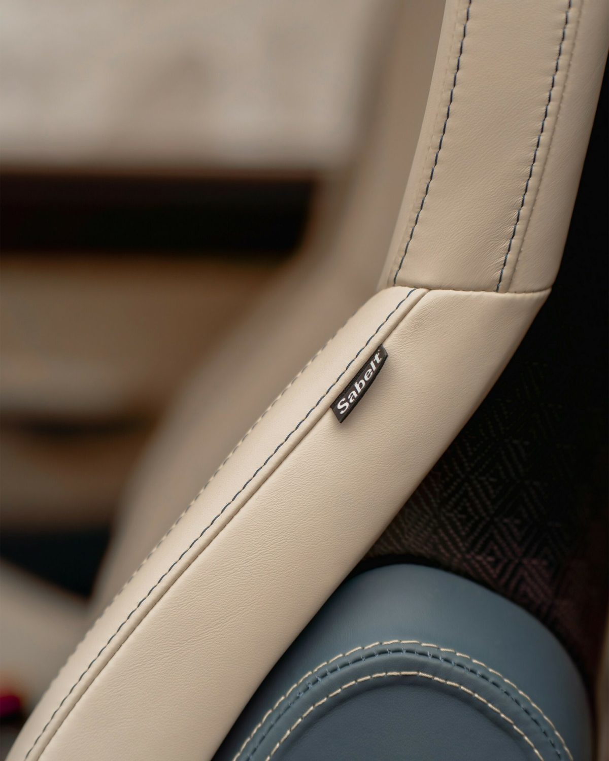 Електричний шедевр від Totem Automobili: унікальний рестомод на базі Alfa Romeo з потужністю 590 к.с. - фото 5