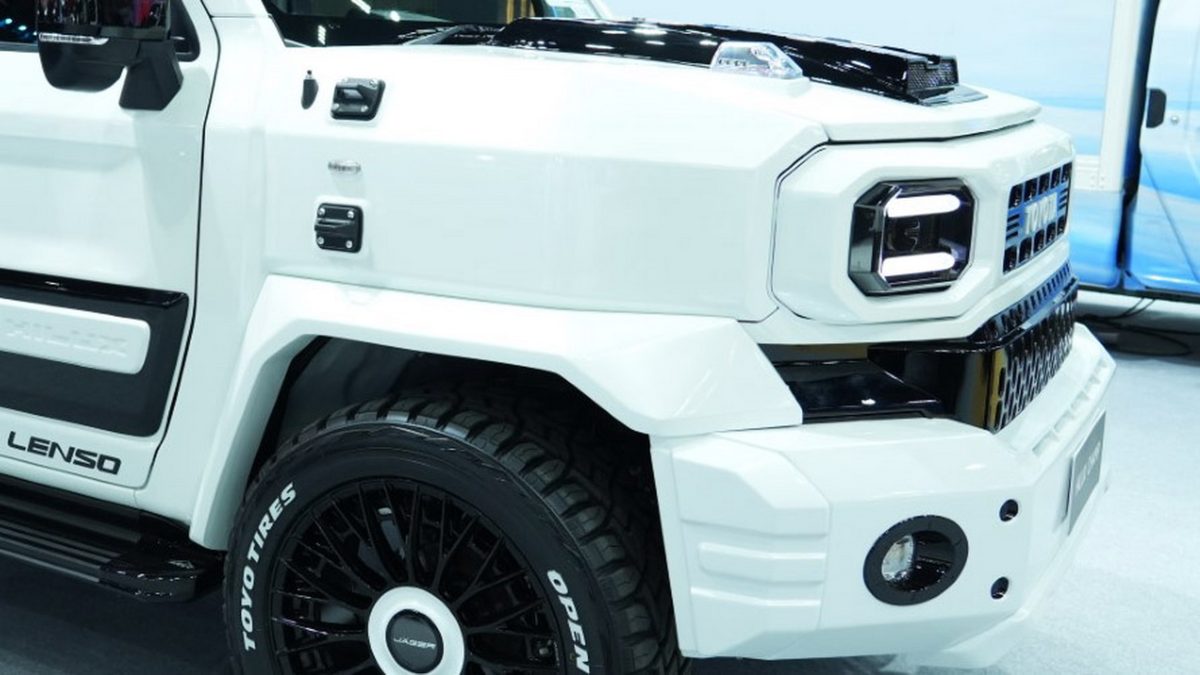 Бюджетний пікап Toyota Hilux Champ отримав брутальний тюнінг у стилі Brabus - фото 3