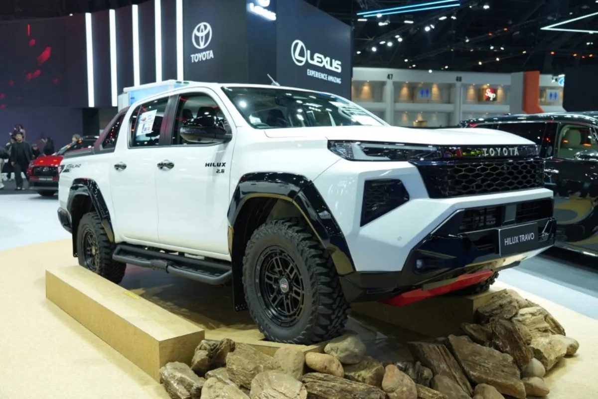 Бюджетний пікап Toyota Hilux Champ отримав брутальний тюнінг у стилі Brabus - фото 7