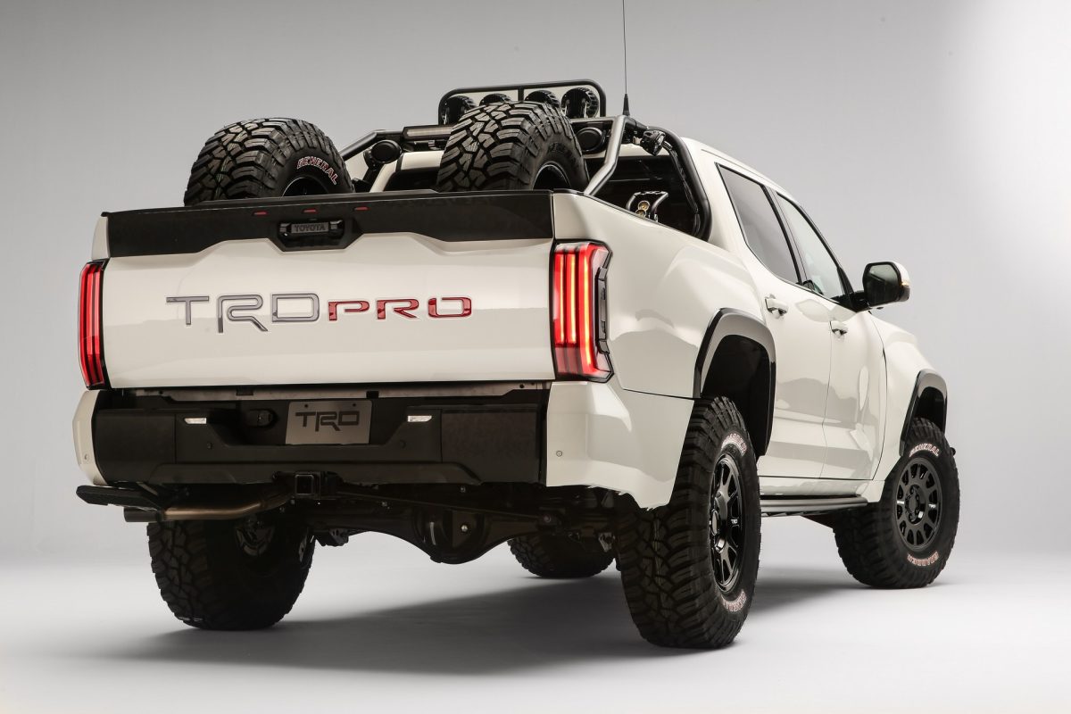 Toyota готує хардкорний пікап Tundra TRD Hammer: що відомо про конкурента Raptor та RHO - фото 4
