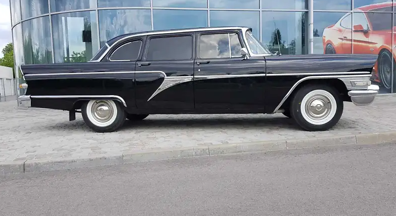 Легендарну "Чайку" продають за ціною суперкара