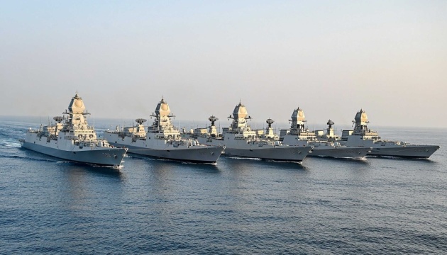 Індія супроводжує судна із газом і нафтою під час перетину Ормузької протоки - ЗМІ