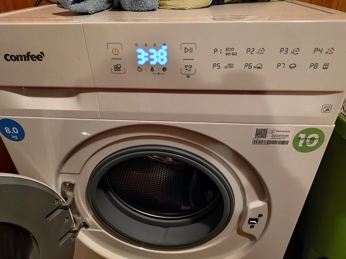 Експерти пояснили, чи залишати дверцята пральної машинки відкритими після прання 