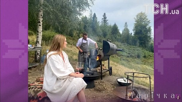 Євген Клопотенко з нареченою / © YouTube-канал Марічка