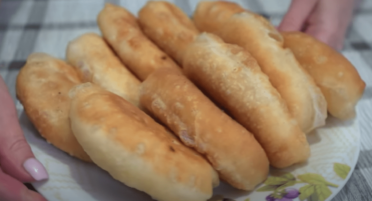 Кулінари поділились рецептом пухких пиріжків під назвою Галицькі