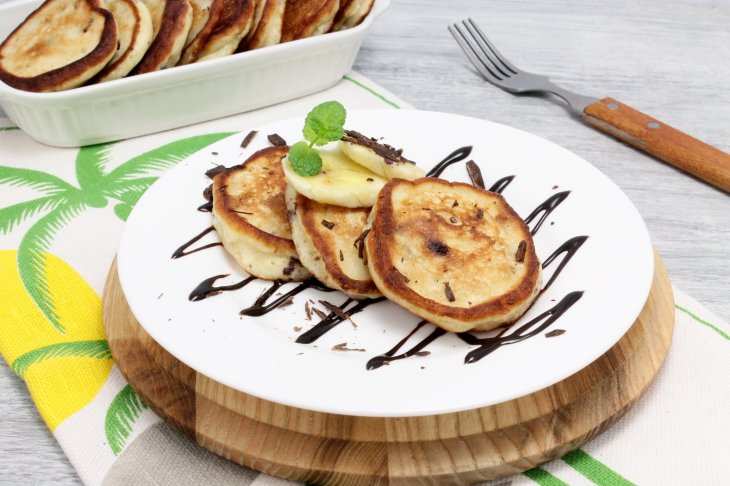 Рецепт оладок з бананом та шоколадом