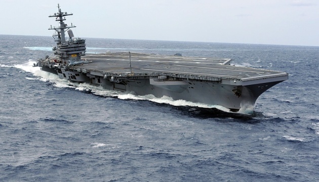 США готуються відправити на Близький Схід третій авіаносець - ЗМІ