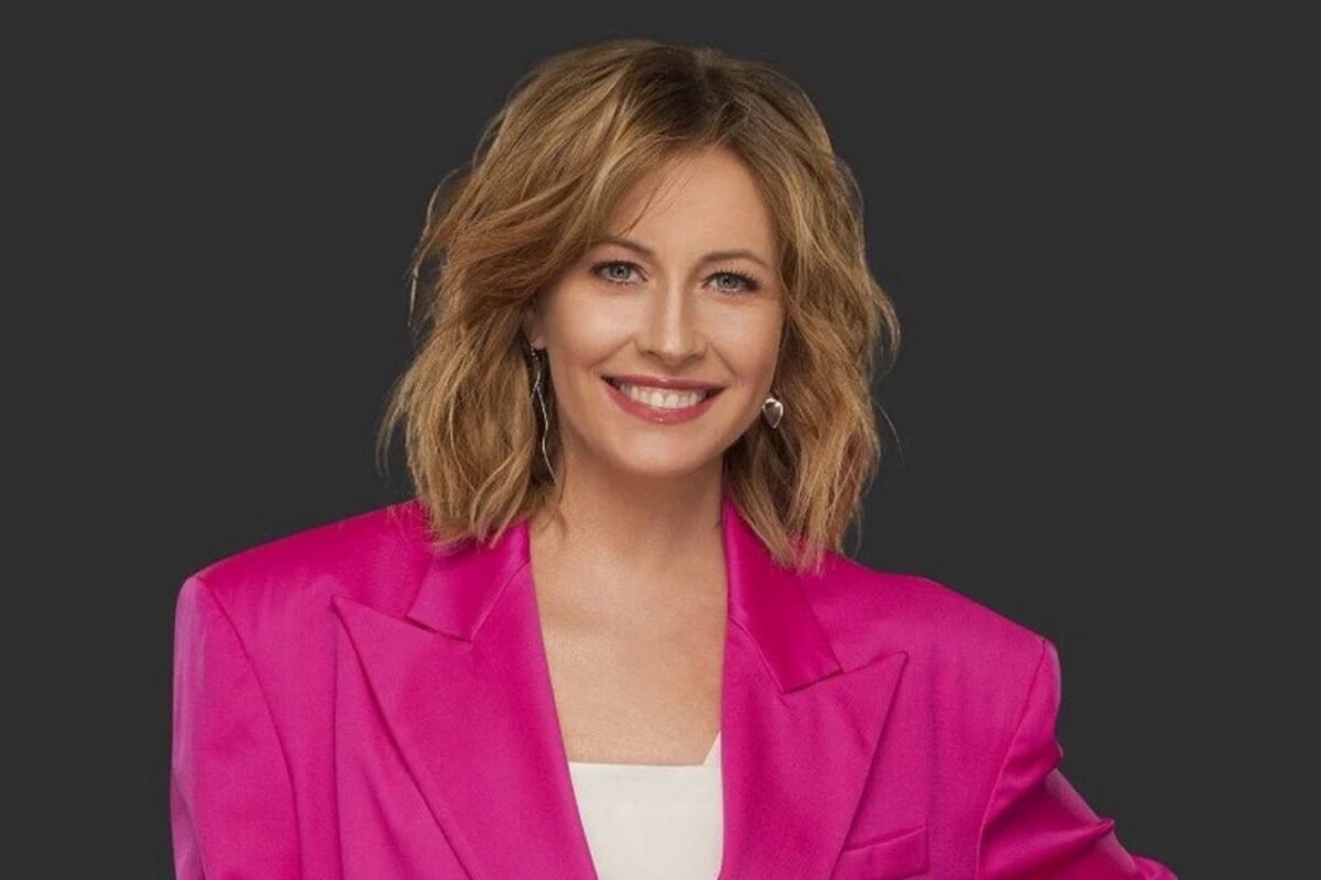 Яке дівоче прізвище Олени Кравець