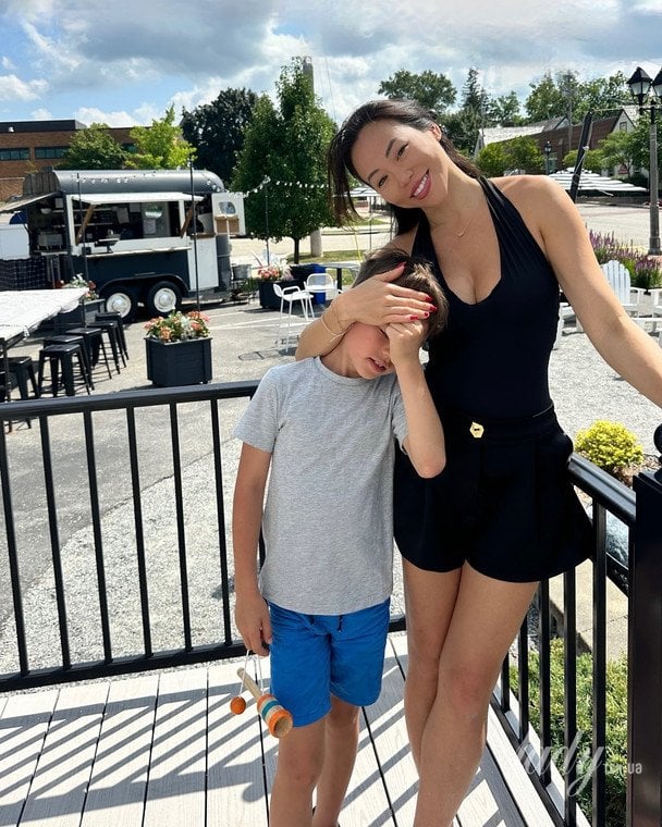 Дара Хуанг із сином Крістофером instagram.com/dara_huang