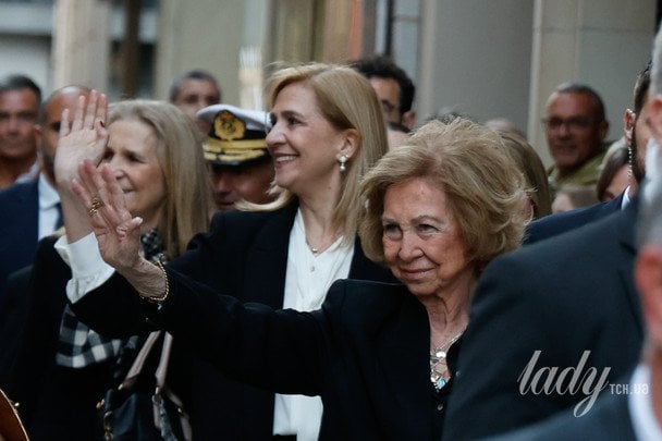 Королева Софія з дочками інфантами Крістіною та Єленою / © Getty Images