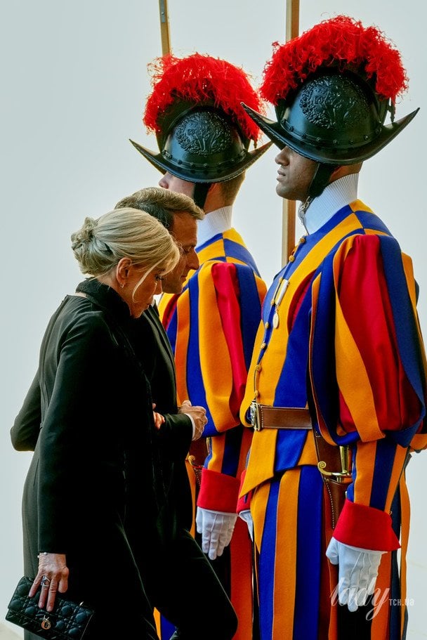 Еммануель і Бріжит Макрони / © Associated Press