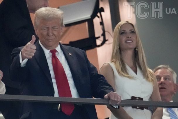 Дональд та Іванка Трампи / © Associated Press