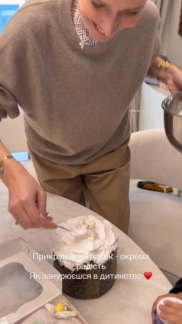 Катерина Осадча прикрасила паски до Великодня / © instagram.com/kosadcha