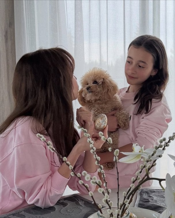 Катерина Кухар із донькою / © instagram.com/ekaterinakukhar_official