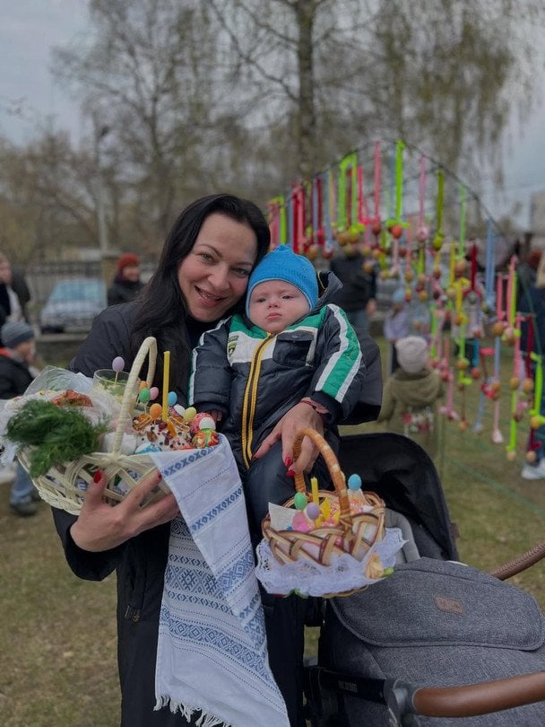 Вікторія Білан з сином на Великдень / © instagram.com/vikki.bilan
