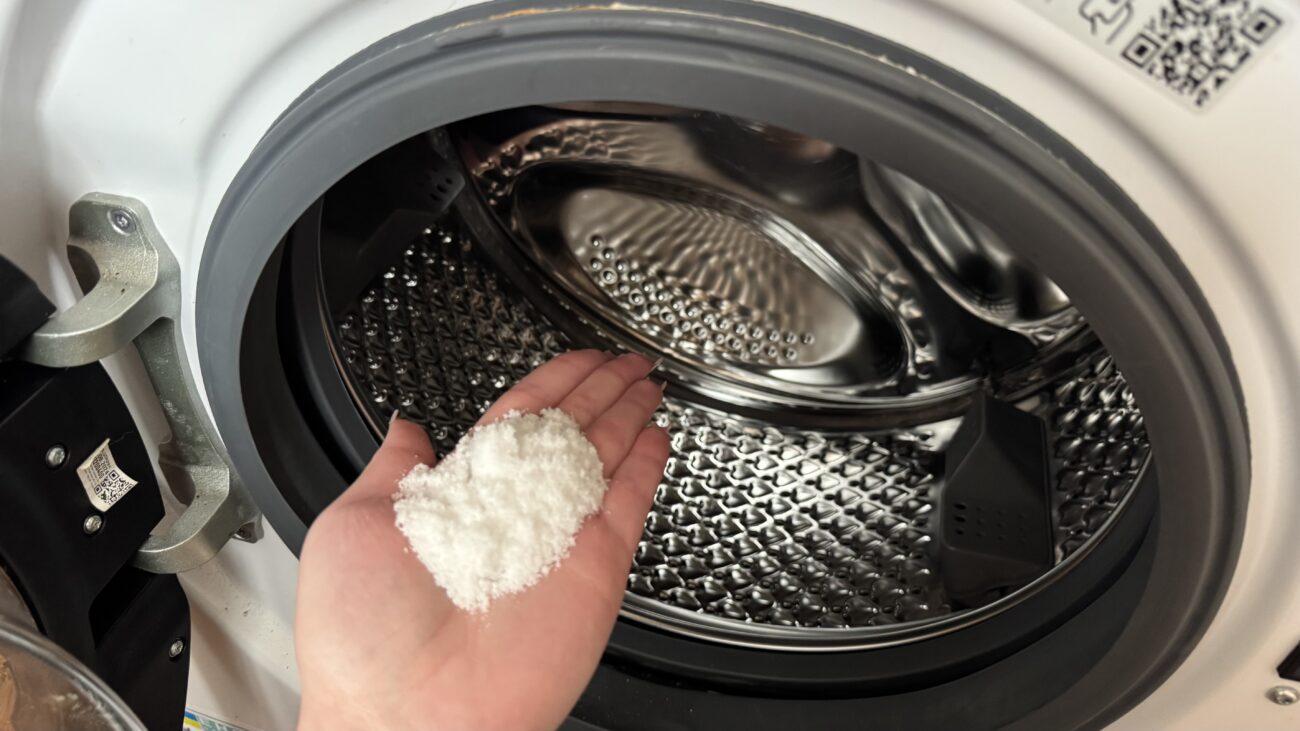 Господині розповіли, як зробити жорсткі рушники знову пухнастими. Фото: Добрі новини 