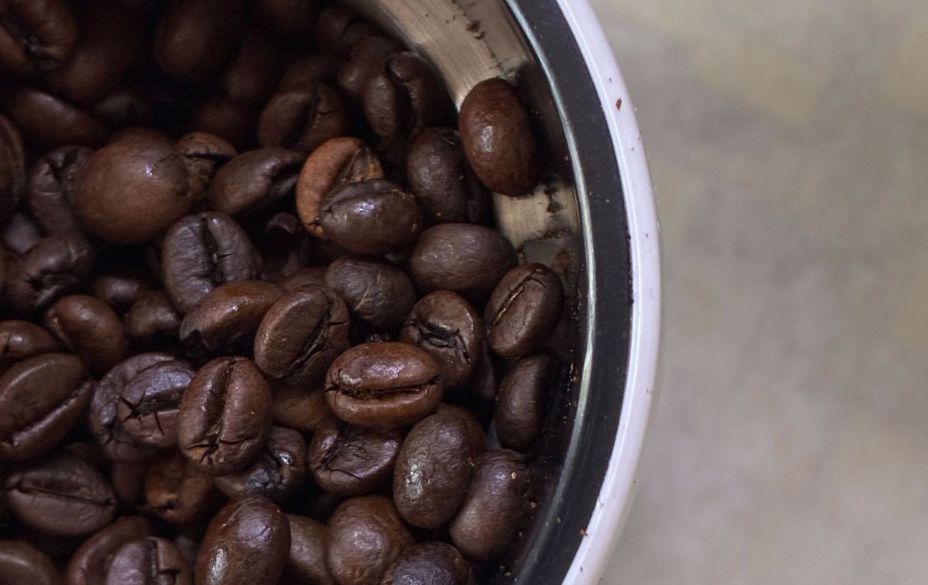 Експерти пояснили, скільки чашок кави можна пити в день без шкоди. Фото: Добрі Новини