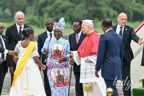 Констанція Манге і Папа Римський / © Getty Images